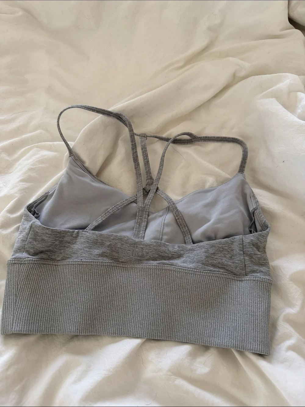 ALO Yoga soft grey